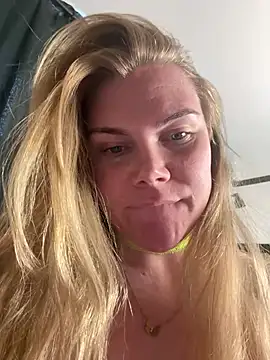SexyBlondJoanna-Exclusief online show from April 2, 2026, 5:10 pm