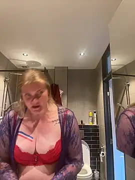 SexyBlondJoanna-Exclusief online show from April 26, 2026, 5:21 pm