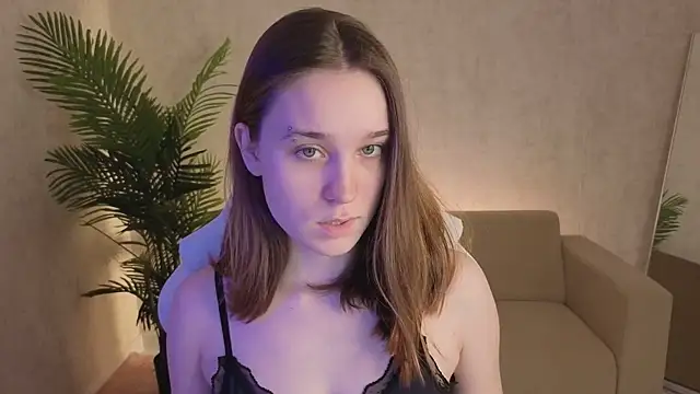 Snapshot of SweetieBlush chatting on April 22, 2026, 4:26 am SweetieBlush online show from April 22, 2026, 4:26 am