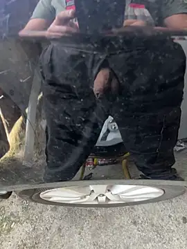 heteroboy999 online show from April 28, 2026, 4:12 pm