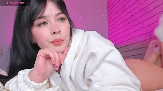 Snapshot of NatalForsy chatting on April 17, 2026, 3:48 pm NatalForsy online show from April 17, 2026, 3:48 pm