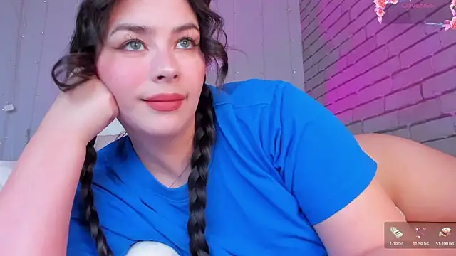 Snapshot of NatalForsy chatting on May 18, 2026, 12:33 pm NatalForsy online show from May 18, 2026, 12:33 pm