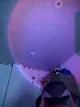 SAMIISQUIIRT online show from March 28, 2026, 10:53 pm