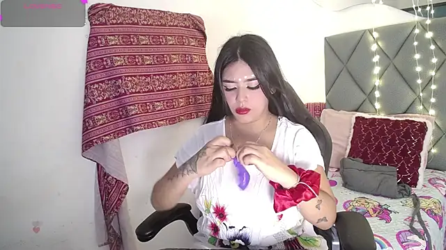 Snapshot of devika_kumar chatting on June 3, 2026, 7:30 pm devika kumar online show from June 3, 2026, 7:30 pm