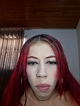 kellyxxx30 online show from April 12, 2026, 3:39 pm