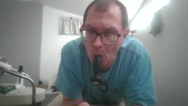 Snapshot of guiss3 chatting on April 29, 2026, 12:20 pm guiss3 online show from April 29, 2026, 12:20 pm