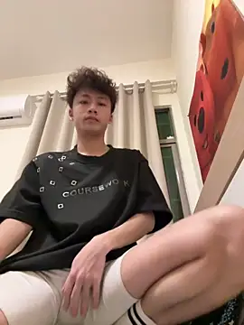 Snapshot of sexyboy-3525 chatting on April 4, 2026, 2:47 pm sexyboy-3525 online show from April 4, 2026, 2:47 pm