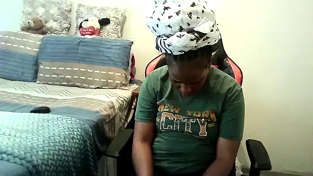 Snapshot of Dutches101 chatting on June 20, 2026, 9:12 am Dutches101 online show from June 20, 2026, 9:12 am