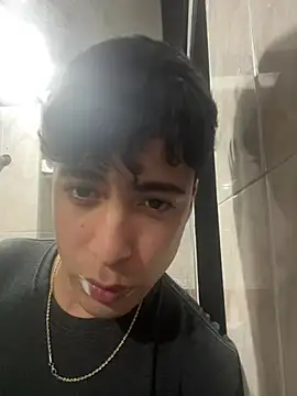 nico herrera   online show from June 25, 2026, 2:11 am