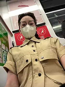 Snapshot of meimeibuguai chatting on July 4, 2026, 12:11 pm meimeibuguai online show from July 4, 2026, 12:11 pm