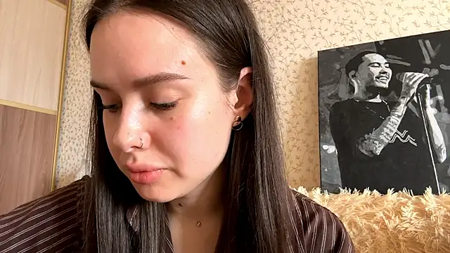 KristyKlyra online show from March 30, 2026, 7:53 am