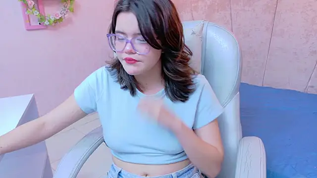 Snapshot of Alexa_Missfortune chatting on April 23, 2026, 10:23 pm Alexa Missfortune online show from April 23, 2026, 10:23 pm