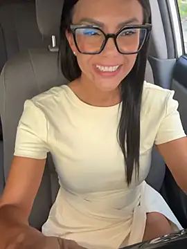 SofiParma online show from June 24, 2026, 9:58 pm