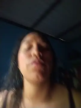 Snapshot of erikabella chatting on June 3, 2026, 2:33 pm erikabella online show from June 3, 2026, 2:33 pm