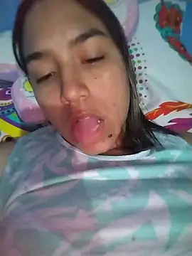 Snapshot of erikabella chatting on June 18, 2026, 1:28 am erikabella online show from June 18, 2026, 1:28 am