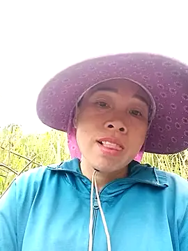 Snapshot of Vily-lonely chatting on April 29, 2026, 10:19 am Vily-lonely online show from April 29, 2026, 10:19 am