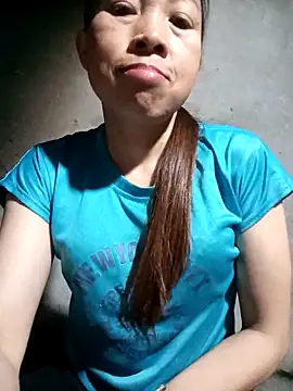 Snapshot of Vily-lonely chatting on May 6, 2026, 11:43 pm Vily-lonely online show from May 6, 2026, 11:43 pm