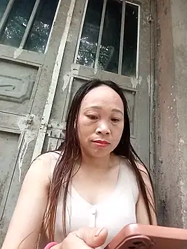 Snapshot of Vily-lonely chatting on May 18, 2026, 4:40 am Vily-lonely online show from May 18, 2026, 4:40 am