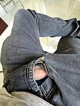 orate1919 online show from April 28, 2026, 4:56 pm