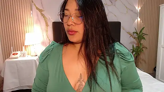 Snapshot of cataleyarosellee chatting on July 29, 2026, 4:49 pm cataleyarosellee online show from July 29, 2026, 4:49 pm