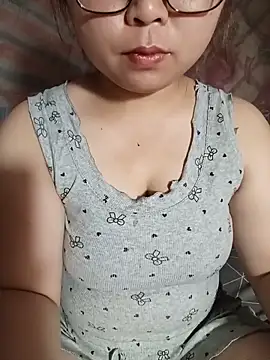Snapshot of jas-cutle chatting on May 19, 2026, 1:44 am jas-cutle online show from May 19, 2026, 1:44 am