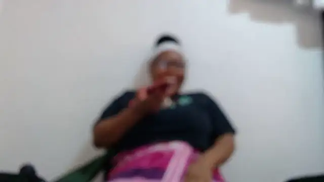 xxZoeyx online show from March 13, 2025, 7:53 am