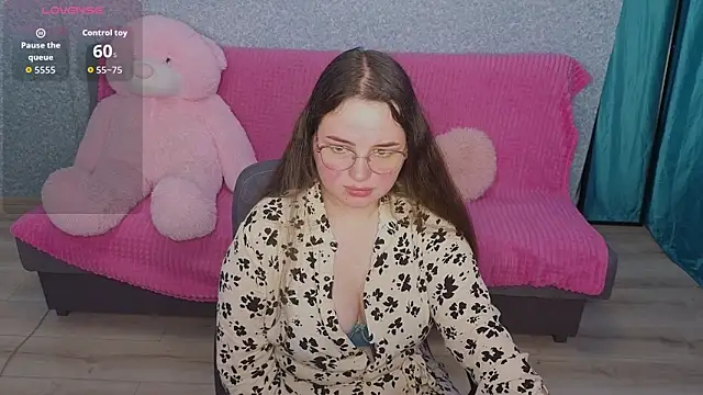 Snapshot of SofiDreamm chatting on May 9, 2026, 7:52 pm SofiDreamm online show from May 9, 2026, 7:52 pm