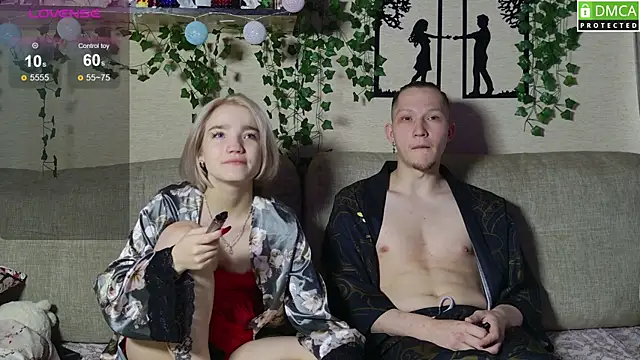 Girl Meow18 online show from May 12, 2026, 9:39 am