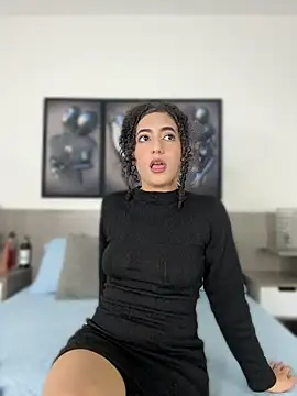 Odett Khastoff online show from April 12, 2026, 1:16 pm