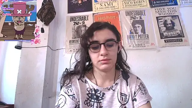 Snapshot of Ellaa_honey chatting on April 25, 2026, 3:20 pm Ellaa honey online show from April 25, 2026, 3:20 pm