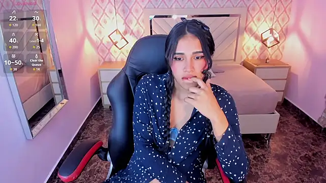 Snapshot of PALOMA_ALVES chatting on May 13, 2026, 10:38 pm PALOMA ALVES online show from May 13, 2026, 10:38 pm