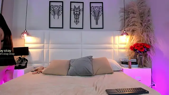 Lia  Harper online show from April 17, 2026, 3:09 am