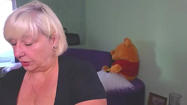 Milane Milky online show from June 9, 2026, 5:08 am