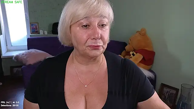 Milane Milky online show from June 19, 2026, 5:01 am