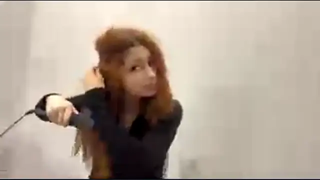 AnalisaPfliger online show from April 8, 2026, 3:39 am