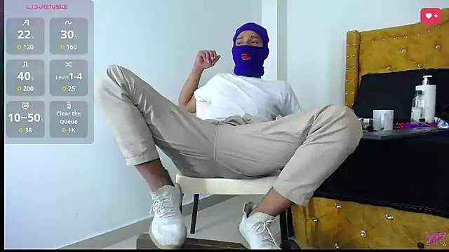 Snapshot of big_cock2016 chatting on April 27, 2026, 4:43 am big cock2016 online show from April 27, 2026, 4:43 am