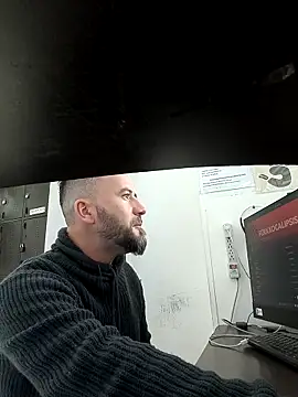 wassonmono online show from April 18, 2026, 7:07 pm