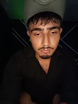 Snapshot of Ares_Blake chatting on April 7, 2026, 1:17 am Ares Blake online show from April 7, 2026, 1:17 am