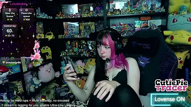 Snapshot of CutieTracer chatting on May 26, 2026, 12:12 pm CutieTracer online show from May 26, 2026, 12:12 pm