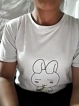 Snapshot of Lisa-aa chatting on April 8, 2026, 2:06 pm Lisa-aa online show from April 8, 2026, 2:06 pm