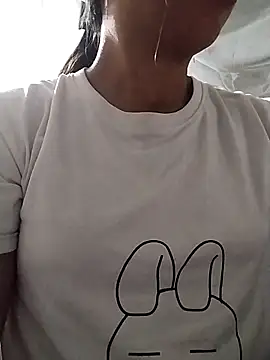 Snapshot of Lisa-aa chatting on April 10, 2026, 9:08 pm Lisa-aa online show from April 10, 2026, 9:08 pm