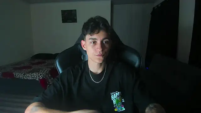 Snapshot of Luke_Chill chatting on April 3, 2026, 2:42 am Luke Chill online show from April 3, 2026, 2:42 am