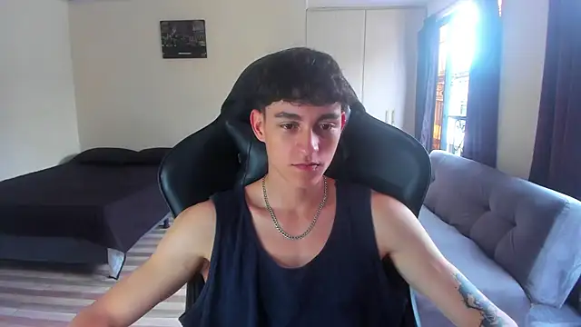 Snapshot of Luke_Chill chatting on April 11, 2026, 6:01 pm Luke Chill online show from April 11, 2026, 6:01 pm