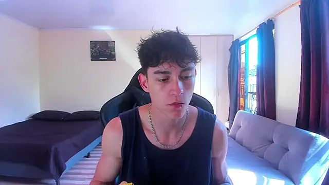 Snapshot of Luke_Chill chatting on April 21, 2026, 2:01 pm Luke Chill online show from April 21, 2026, 2:01 pm