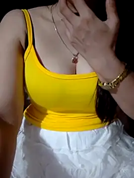 Snapshot of Mi-Naney chatting on July 3, 2026, 9:21 pm Mi-Naney online show from July 3, 2026, 9:21 pm