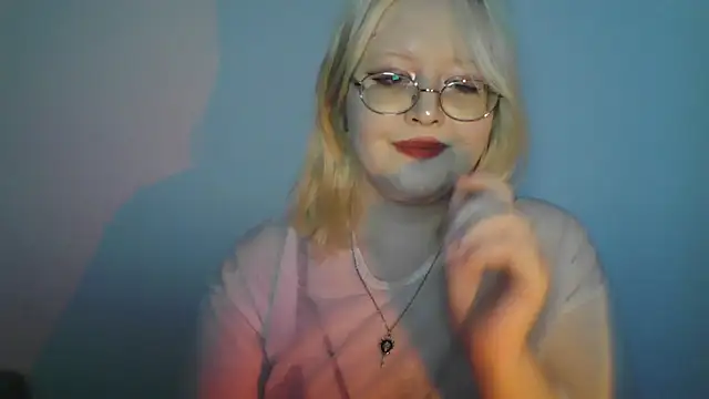Snapshot of Elayne_Sweet chatting on June 18, 2026, 9:14 am Elayne Sweet online show from June 18, 2026, 9:14 am