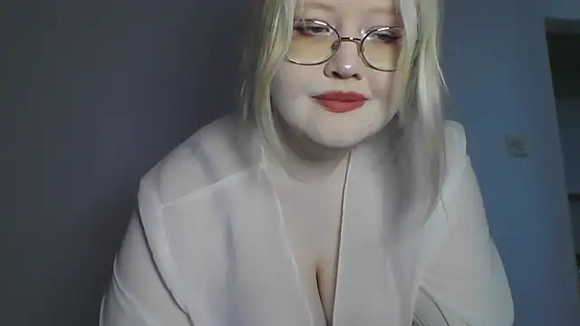 Snapshot of Elayne_Sweet chatting on July 9, 2026, 6:06 am Elayne Sweet online show from July 9, 2026, 6:06 am