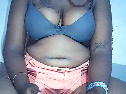 FreakyHucku2 online show from April 1, 2026, 7:09 am