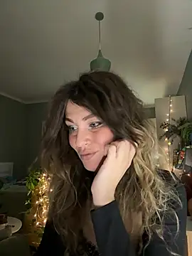 Rita Tease online show from May 3, 2026, 6:47 pm