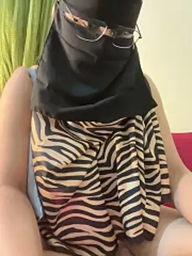 Snapshot of dilsheen_kaur_live chatting on April 4, 2026, 4:48 pm dilsheen kaur live online show from April 4, 2026, 4:48 pm